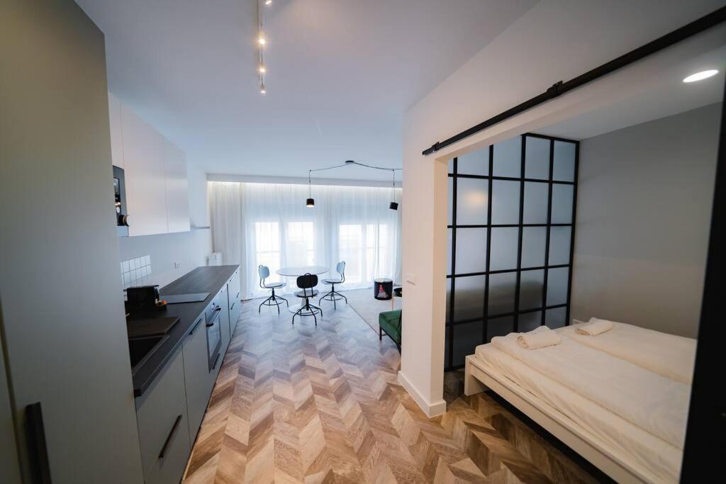 בודפשט Designer Flat Heart Of The City מראה חיצוני תמונה
